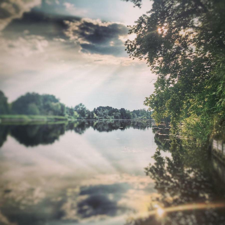 Riverside Inn Oderberg Экстерьер фото