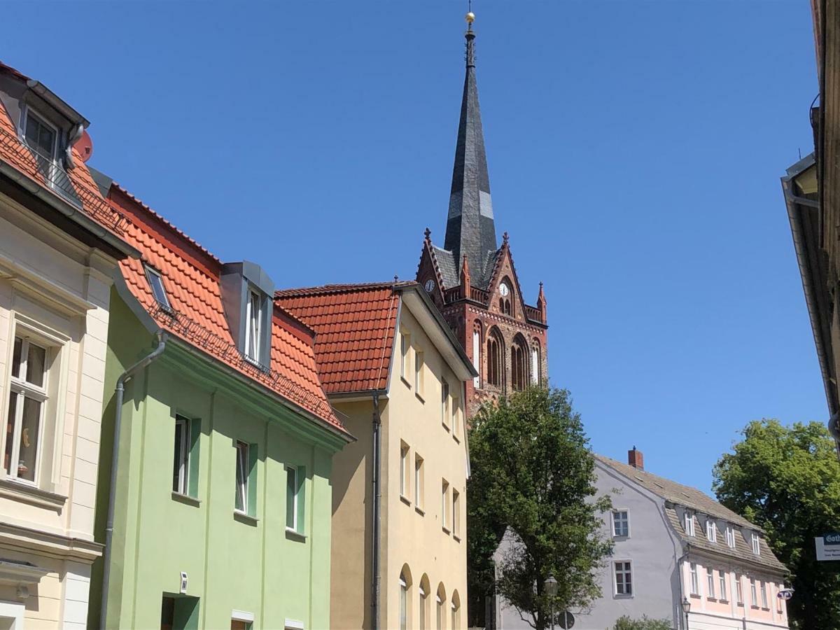 Riverside Inn Oderberg Экстерьер фото