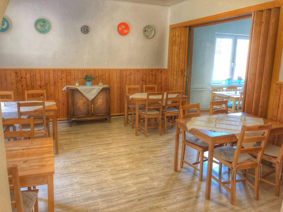 Riverside Inn Oderberg Экстерьер фото